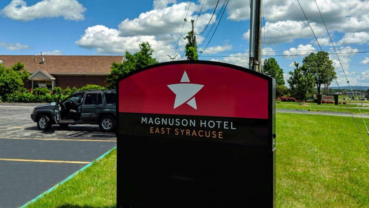 Magnuson Hotel East Siracusa Exterior foto